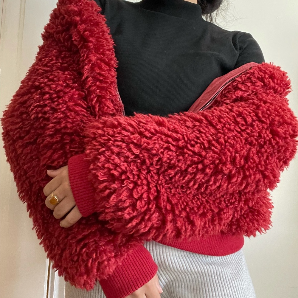 Size:small red coat